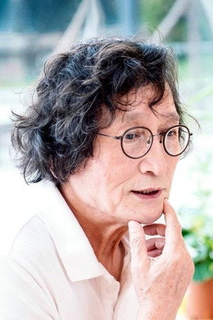 Chung Ji-young portrait