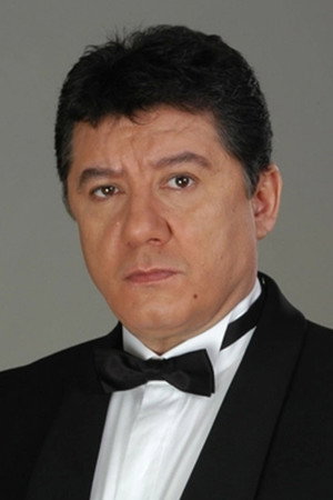 Tarık Ünlüoğlu portrait