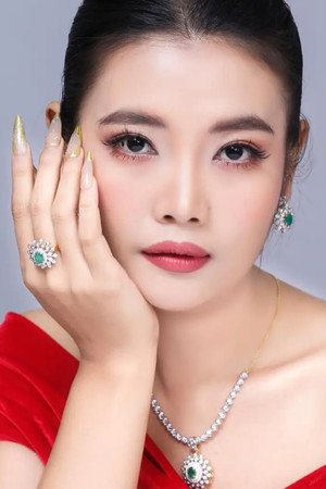 Than Sin Phyo Paing portrait