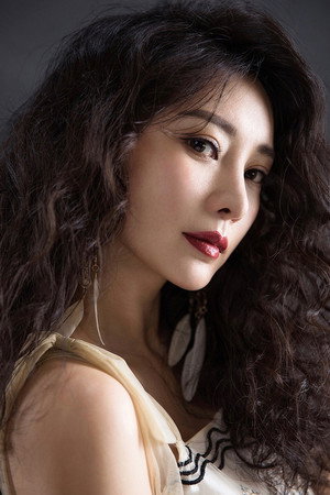 Liu Yan portrait