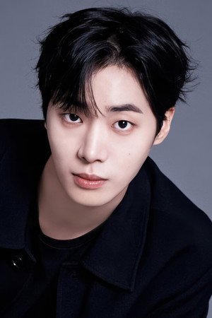 Choo Young-woo portrait