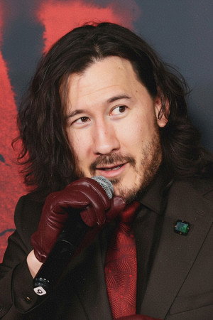 Mark Fischbach portrait