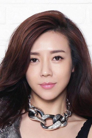 Cica Zhou portrait