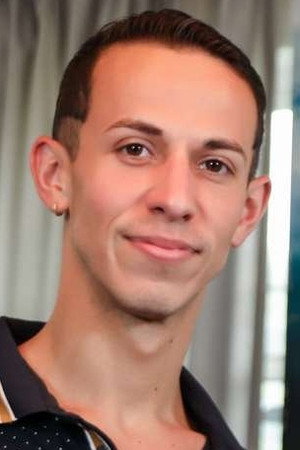 Des Irez portrait