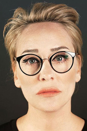 Melda Gür portrait
