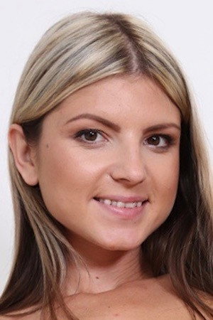 Gina Gerson portrait
