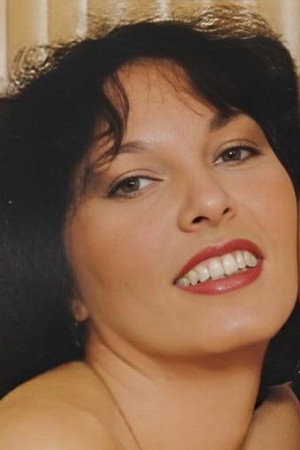 Carole L'Yle portrait