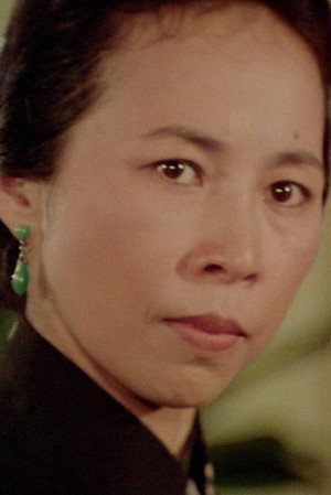 Linda Lin Ying portrait