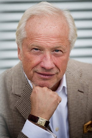 Loa Falkman portrait