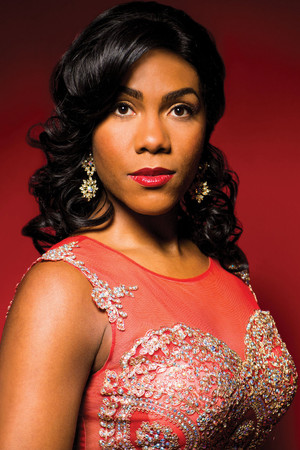 J’Nai Bridges portrait
