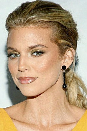 AnnaLynne McCord portrait