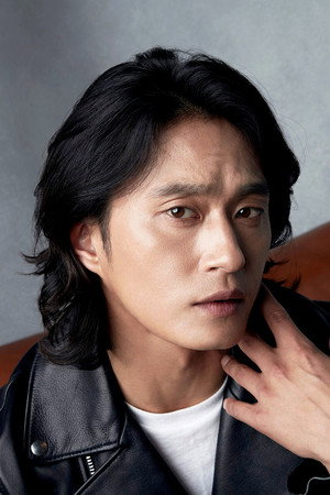 Kim Sung-kyu portrait
