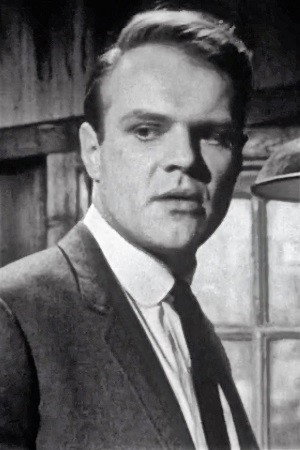 Dyson Lovell portrait