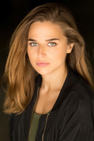 Stephanie Nur portrait