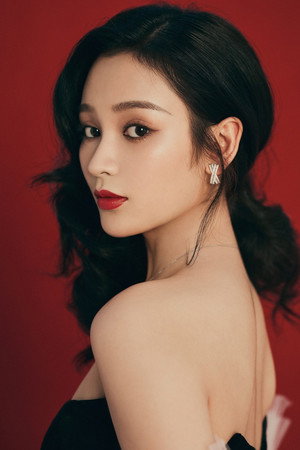 Wang Yifei portrait