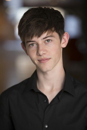 Griffin Gluck portrait