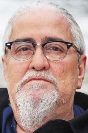 Peque Gallaga portrait