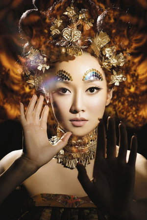 Sa Dingding portrait