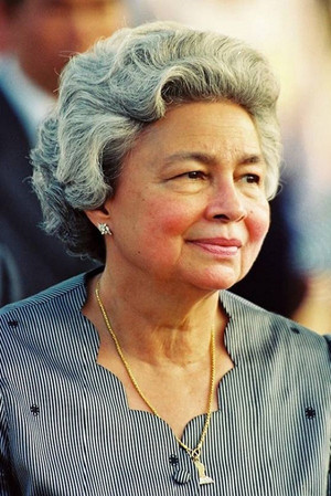 Monique Sihanouk portrait
