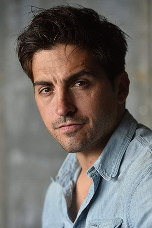 Roberto Santos portrait