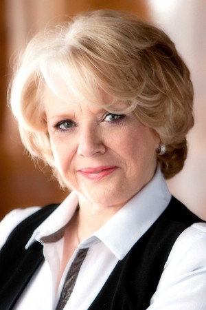 Shirley Théroux portrait