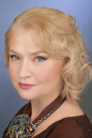 Olena Khyzhna portrait