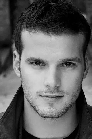 Kevin Leslie portrait