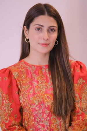 Ayeza Khan portrait