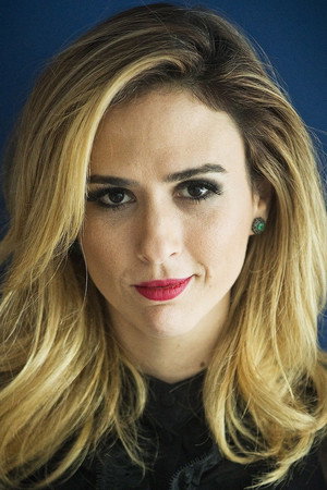 Tatá Werneck portrait