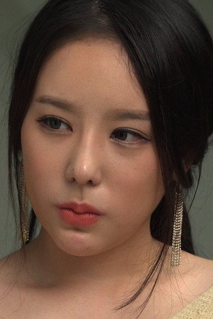 Tae Hee portrait