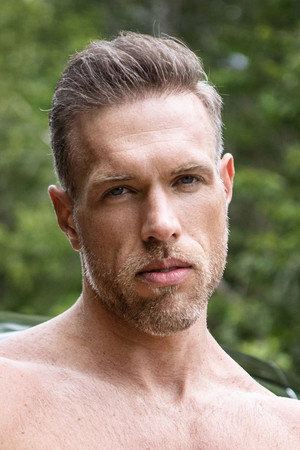 Alex Mecum portrait