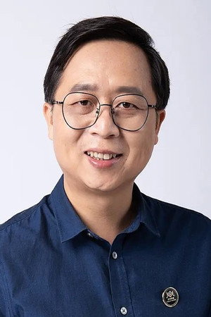 Jie Wang portrait