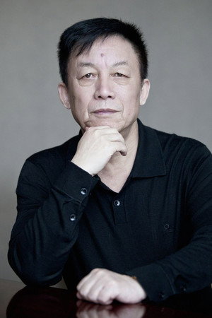 Yi Zhong-Tian portrait