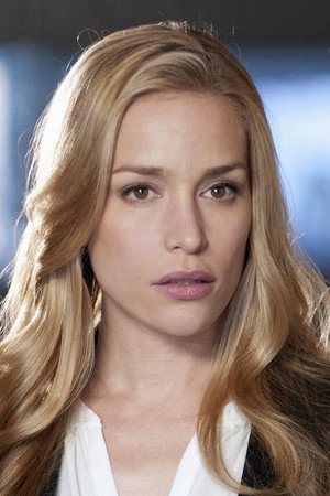Piper Perabo portrait