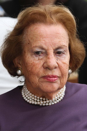 Maria Barroso portrait