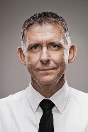Peter Rowsthorn portrait