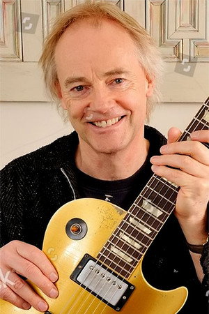 Snowy White portrait