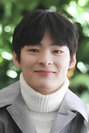 Song Geon-hee portrait
