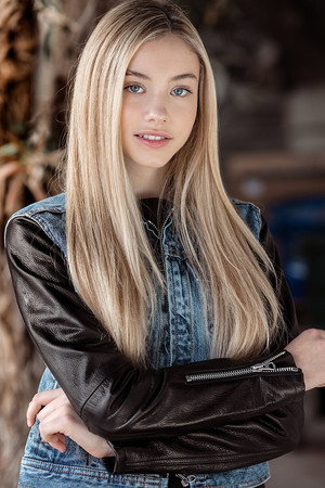 Jessica Treska portrait