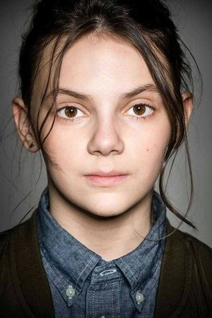 Dafne Keen portrait
