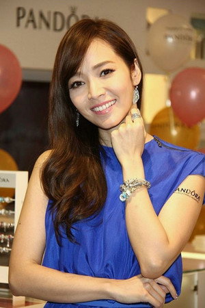Patty Hou portrait