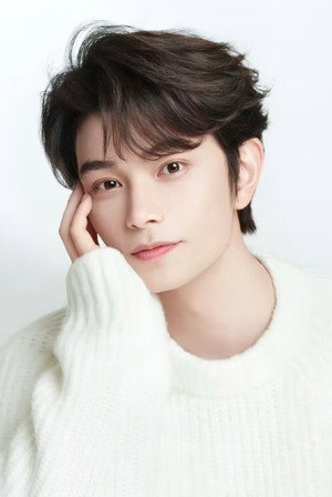Ding Yuxi portrait