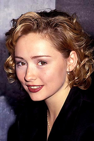 Nina Siemaszko portrait