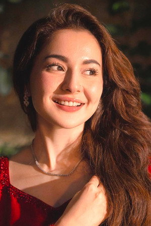 Hania Aamir portrait