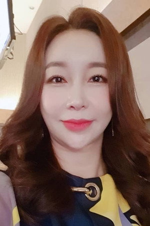 Kim Ji-Hyeon portrait