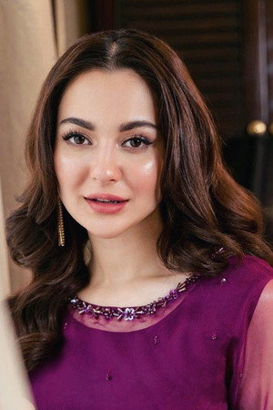 Hania Aamir portrait