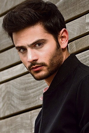 Daniel Gad portrait