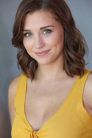 Taylor Misiak portrait