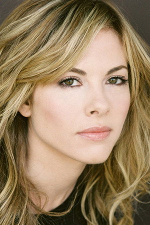 Julie Mond portrait
