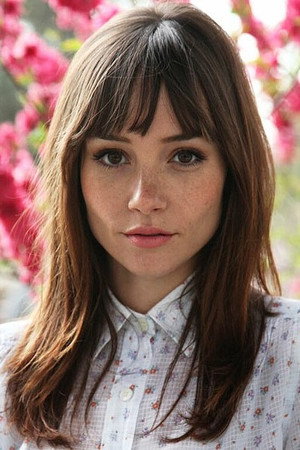 Jocelin Donahue portrait